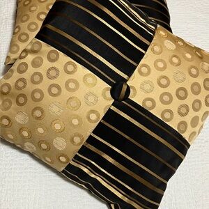Accent pillows - Gold, Black with some bronze 18”x18”. $75 includes 2 pillows